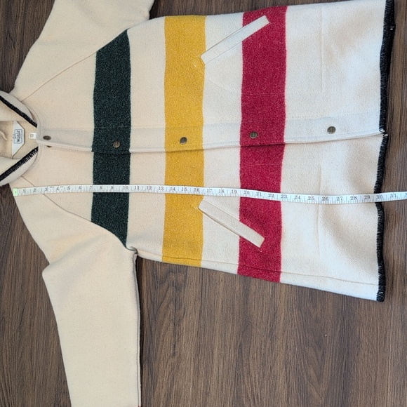 Woolrich Stripe Hooded Jacket - Picture 4 of 15